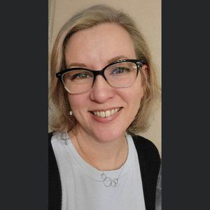 Meet your Posher, Jenn